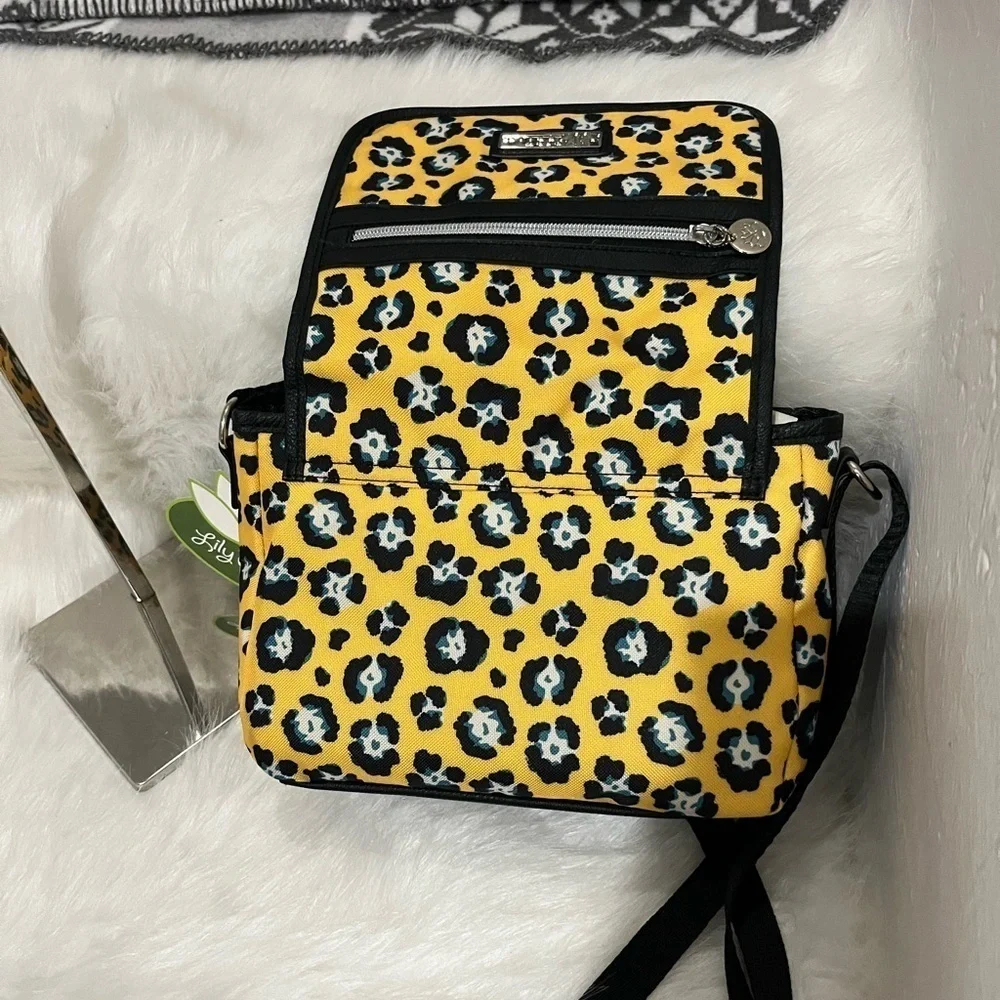 NWT LiLy Bloom Julia Crossbody- Bold Graphic Leopard Print